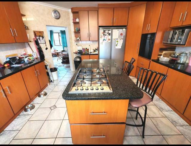 3 BEDROOM HOUSE FOR SALE IN GLENLILY